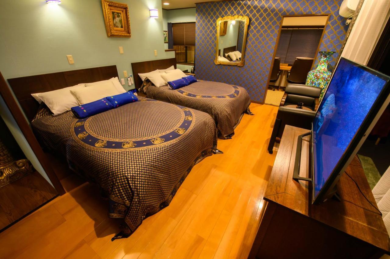 Strata Hotel نارَ المظهر الخارجي الصورة